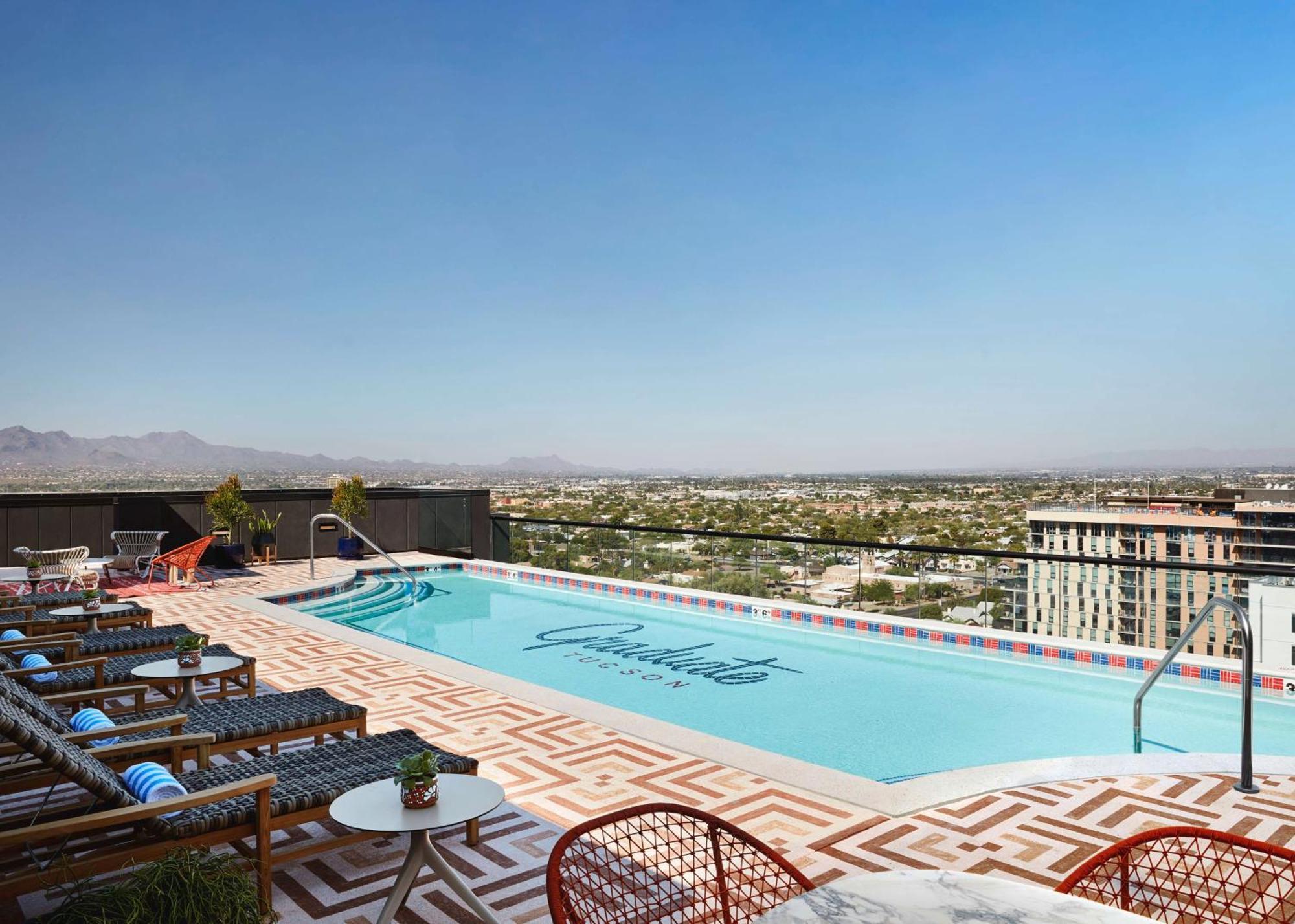 Graduate By Hilton Tucson Hotel Exterior foto