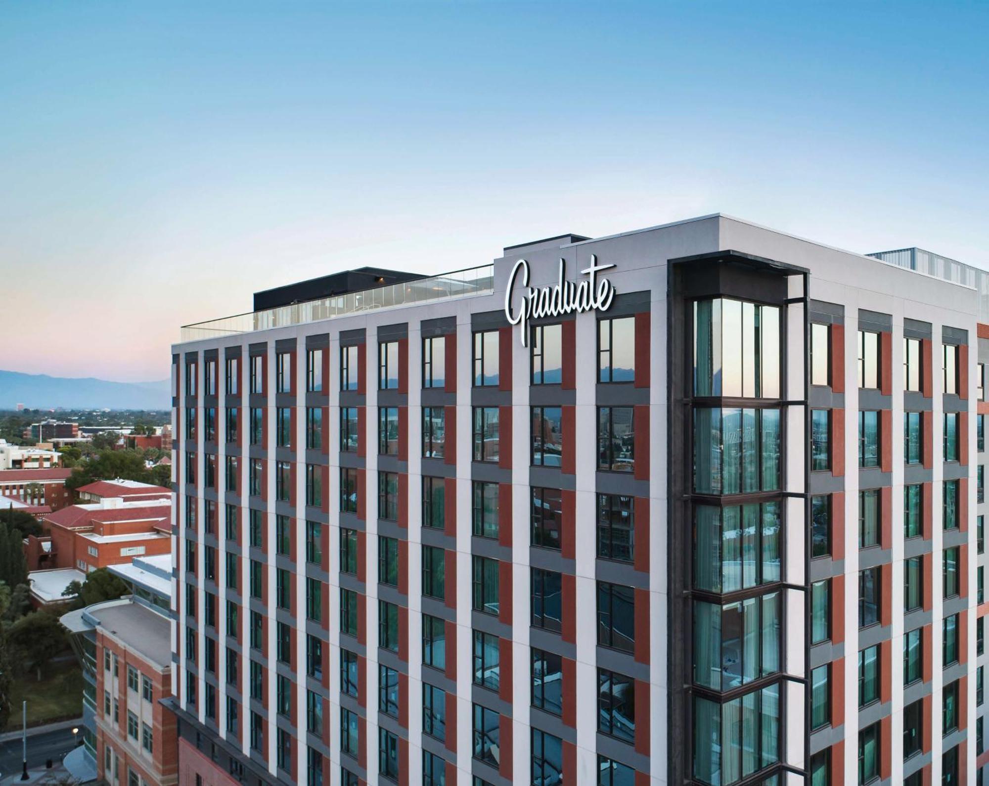 Graduate By Hilton Tucson Hotel Exterior foto